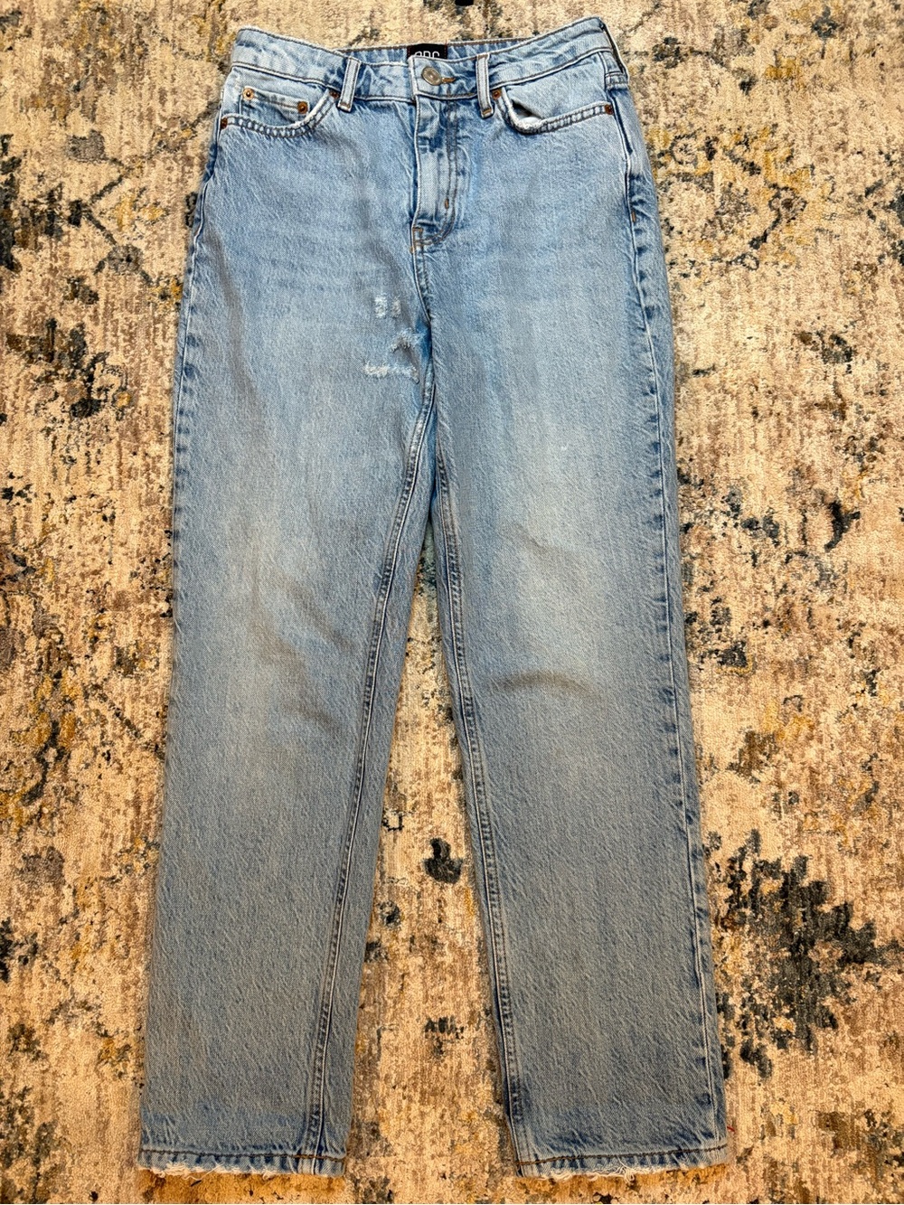BDG Urban Outfitters Size 26 Mom High Rise Jeans Vintage Wash Denim Distressed